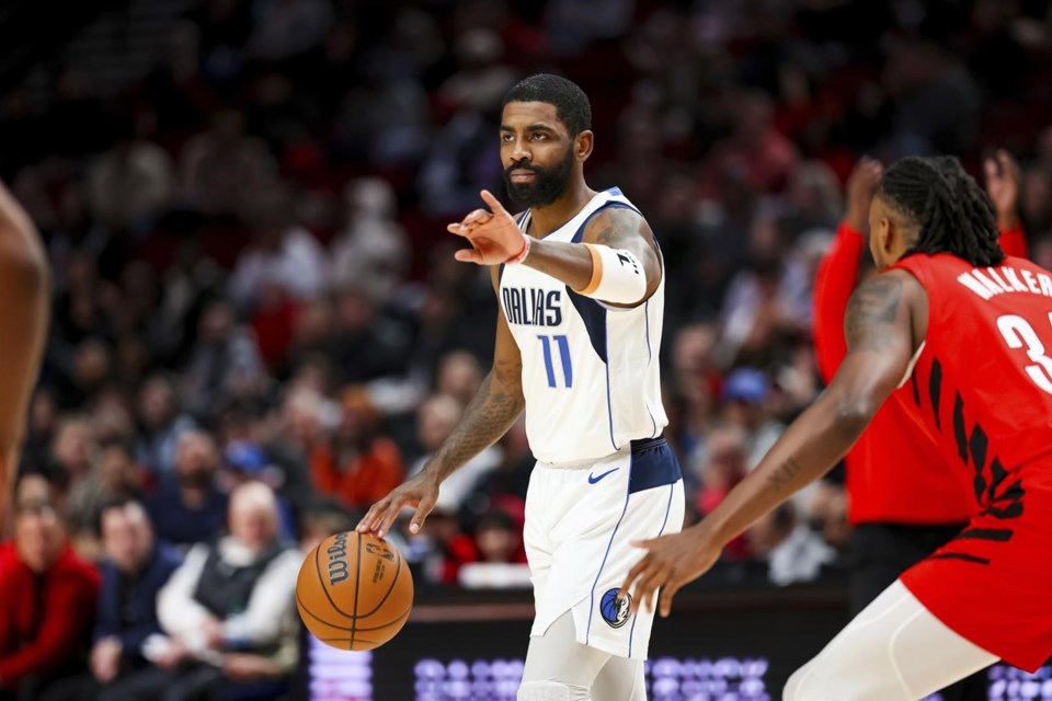 Kyrie Irving toipuu edelleen loukkaantumisesta Dallas Mavericksissa